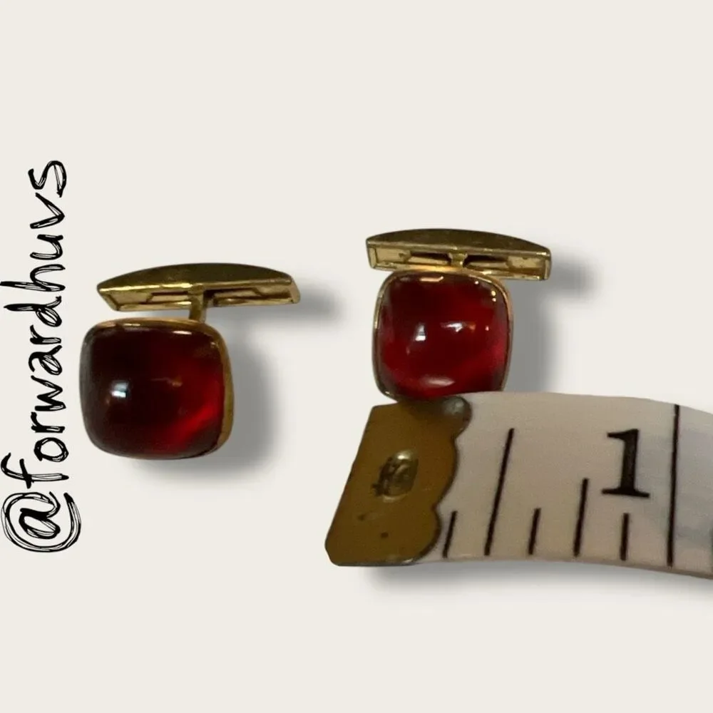 Vintage Red Cabochon Cufflinks – Gold Tone with Rounded Square Setting (Unmarked